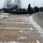 Ciąg pieszo-jezdny między ulicą Świętokrzyską i Narewską.