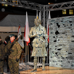 Warta przy pomniku Inki