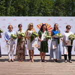 Opiekunowie laureatów na scenie